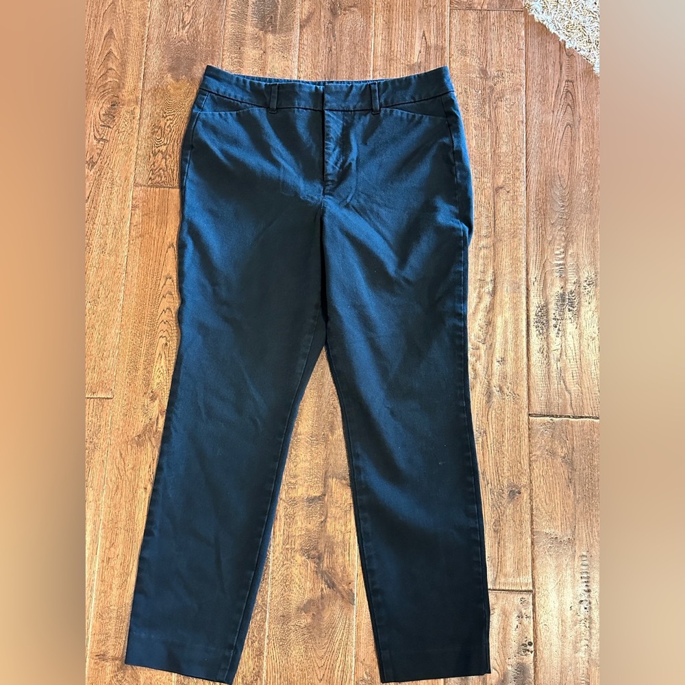 Women's Old Navy High Rise Pixie Pants 8